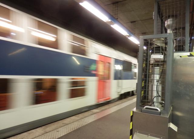 vue du quai du RER à Saint-Ouen