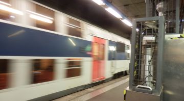 vue du quai du RER à Saint-Ouen